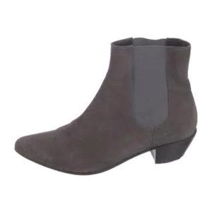 Woman by Common Projects suede gray bootie 38